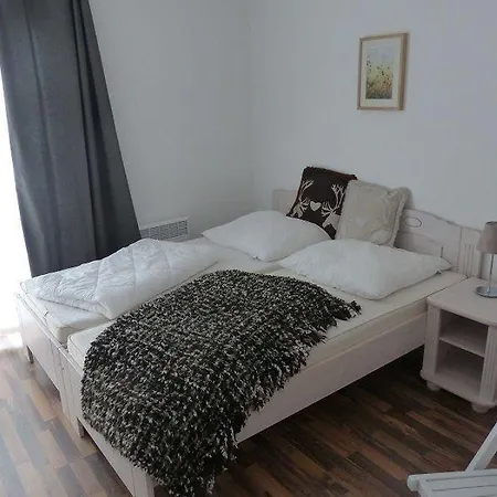 Fewo-8-2-ferienwohnung-in-graal-mueritz Apartamento